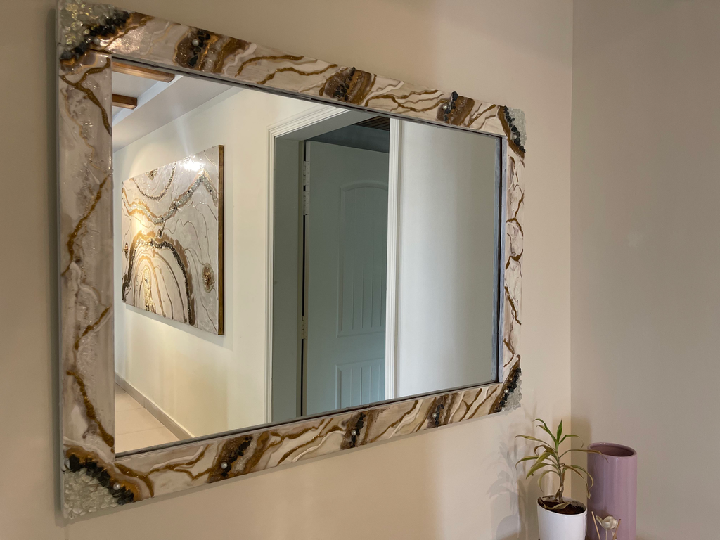 Resin Looking Mirror